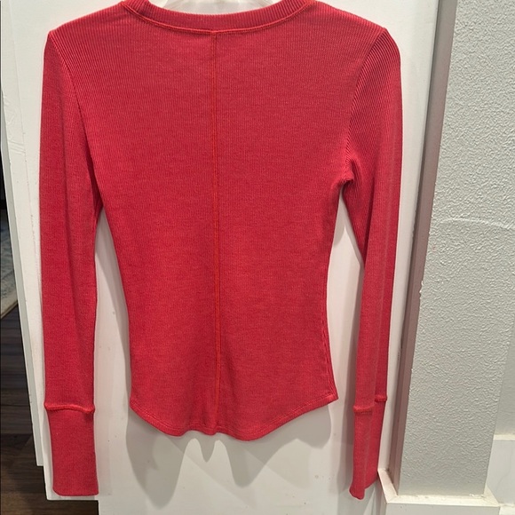 Aerie Vibrant Red Long Sleeve Top - Picture 4 of 4